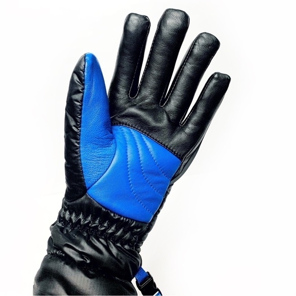 UR Powered Waterproof Touch Compatible Gloves Size Small NWT - Picture 3 of 11